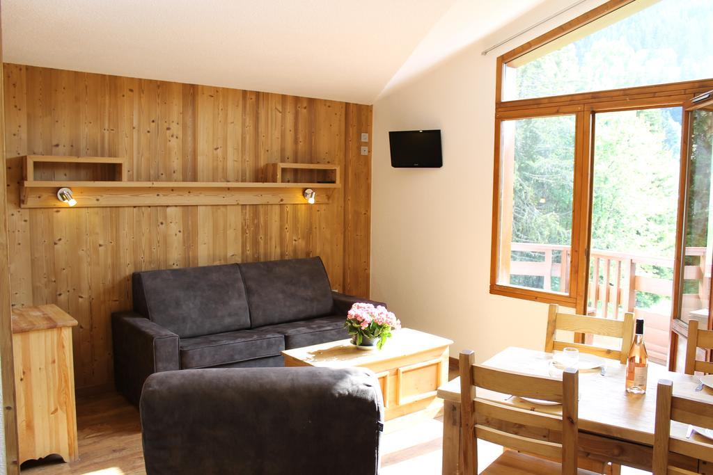 Residence Grand Bois Cles Blanches La Tania ภายนอก รูปภาพ